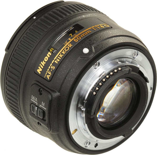 NIKON<br/>AF 50/1.8D