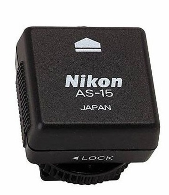 NIKON<br/>ADAPTATEUR PRISE SYNCHRO FLASH AS-15