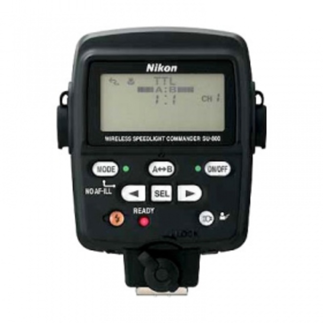 NIKON<br/>CONTROLEUR DE FLASH I-TTL SU-800