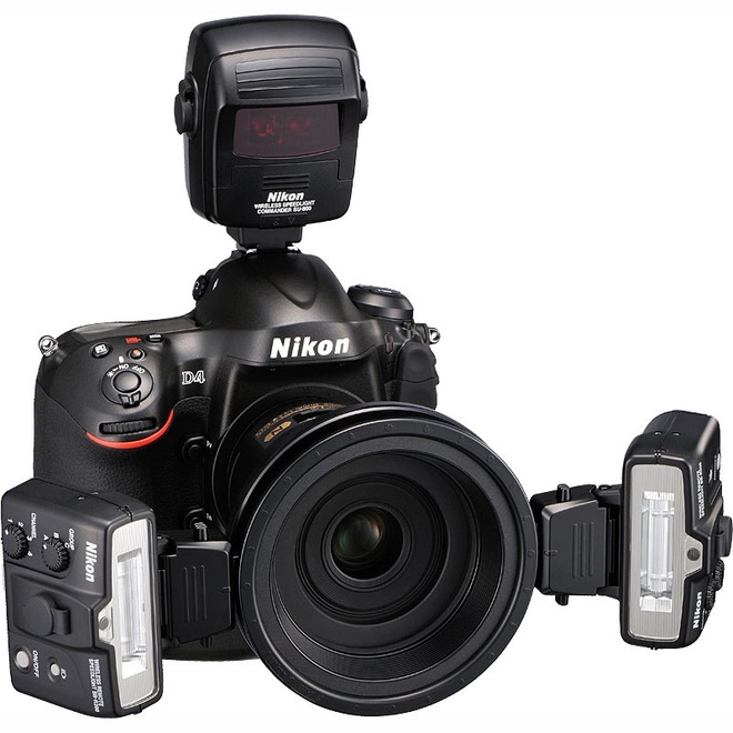 NIKON<br/>FLASH KIT CONTROLEUR R1-C1