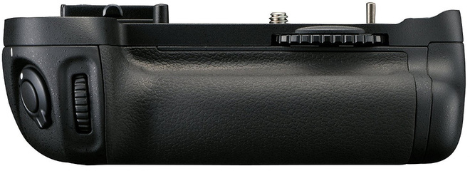 NIKON<br/>GRIP MB-D14