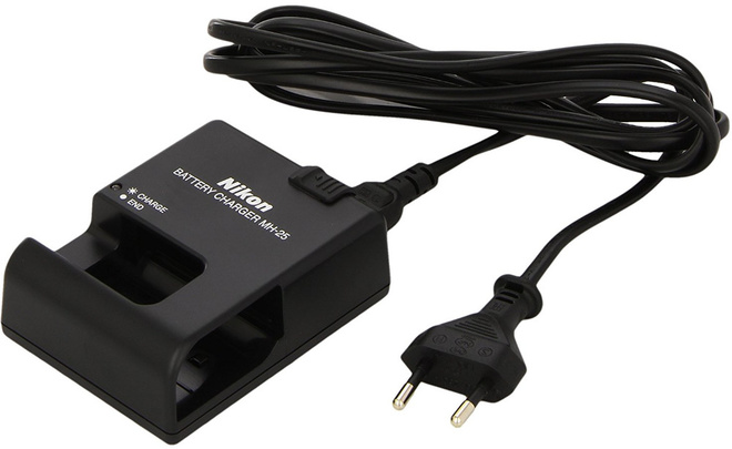 NIKON<br/>CHARGEUR BATTERIE MH-25A