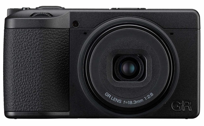 RICOH<br/>GR IV MONOCHROME