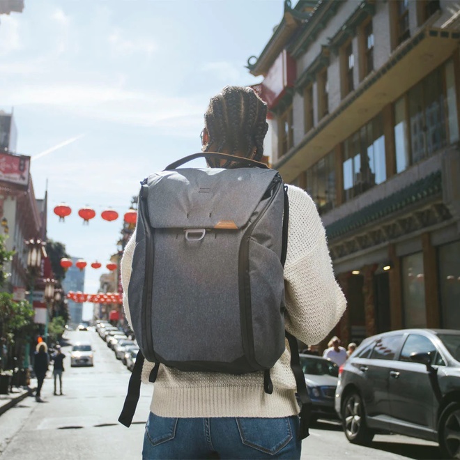 PEAK DESIGN<br/>EVERYDAY BACKPACK 20L CHARCOAL SAC A DOS