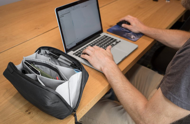 PEAK DESIGN<br/>TECH POUCH NOIR FOURRE-TOUT
