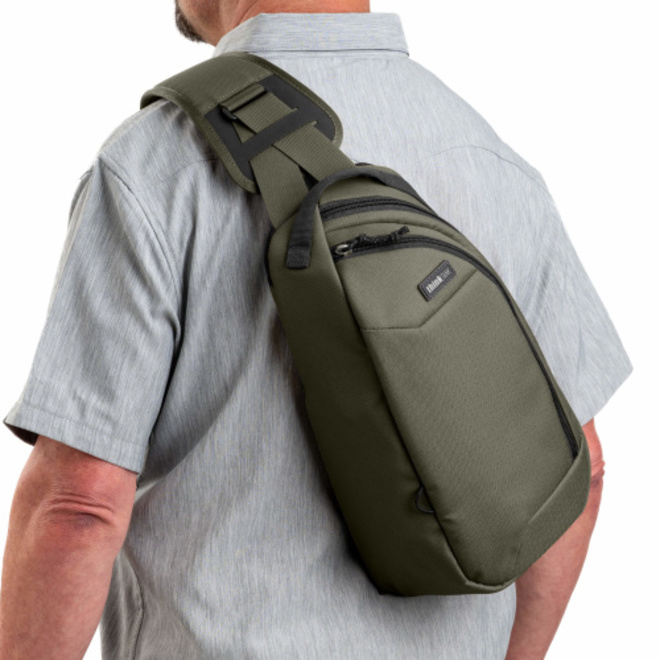 THINK TANK<br/>TURNSTYLE 8L VERT