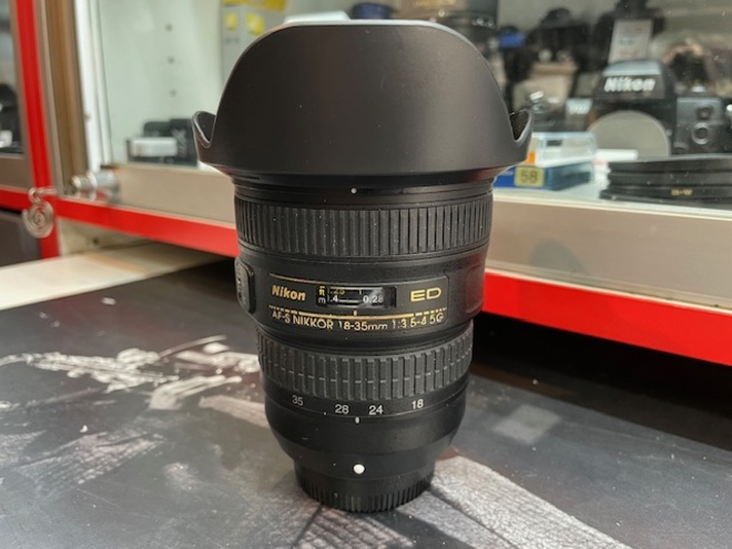 NIKON 18-35 AF-S