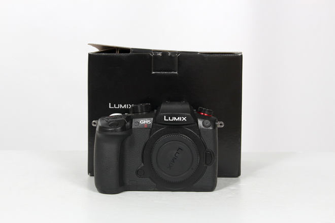 PANASONIC LUMIX GH5 II BOITIER NU