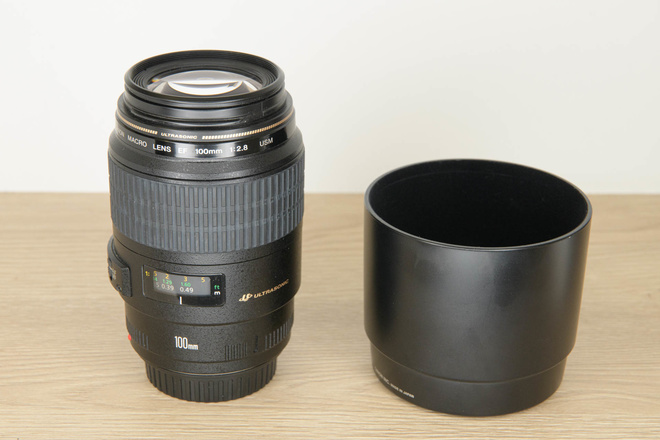 Canon EF 100mm f:2.8 macro