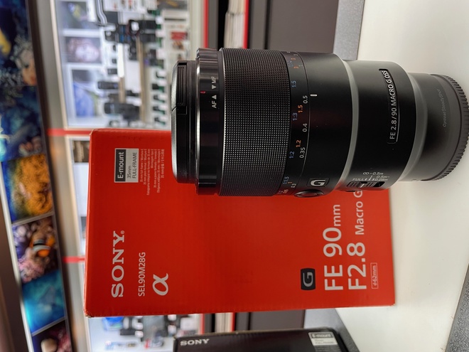 SONY VARIO SONNAR 2,8/24-70 ZA SSM