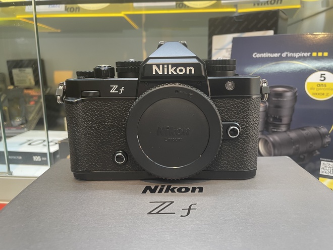 NIKON Z8