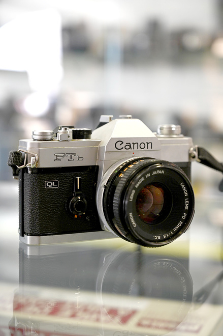 Canon FTb QL + 50mm F/1.8 FD