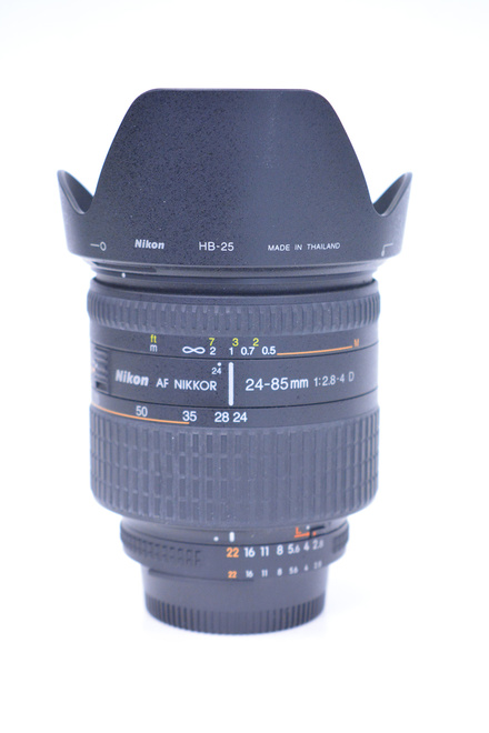 NIKON AF 24-85 MM F2,8-4 D