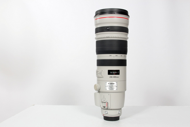 CANON EF 200-400MM F/4 L IS USM + EXTENDER 1.4X