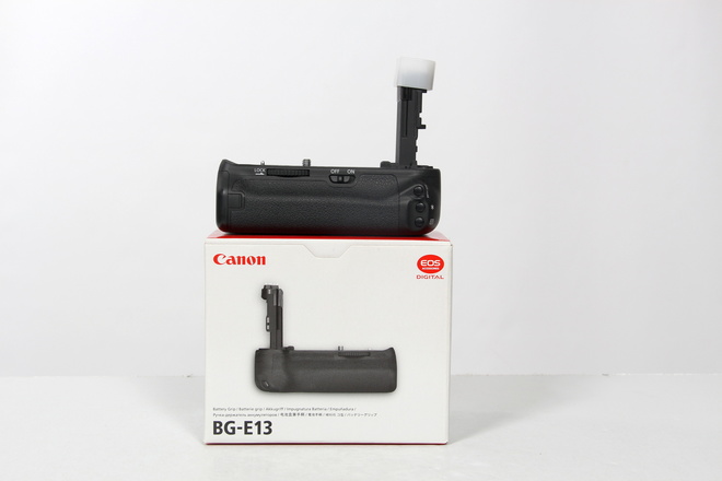 CANON GRIP BG-E13