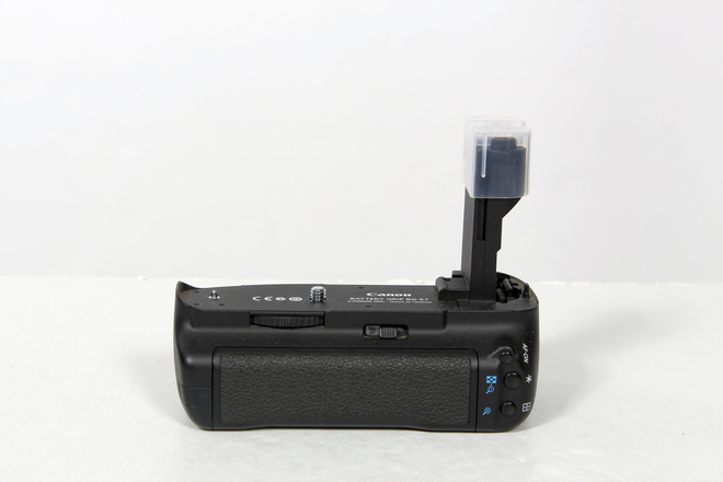 CANON GRIP BG-E7