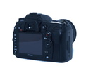 Nikon D7000 +18-300mm f/3.5-5.6 G ED