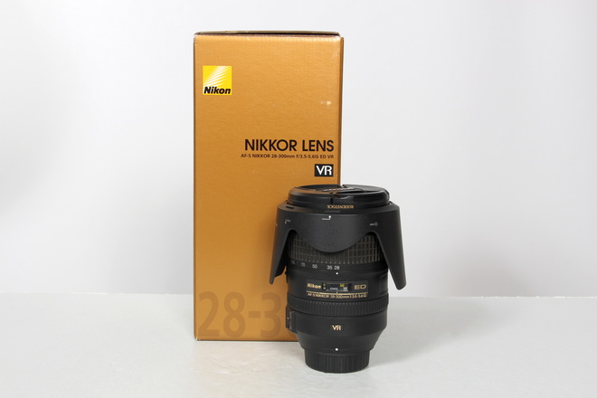 NIKON AF-S 28-300MM F/3.5-5.6G ED VR