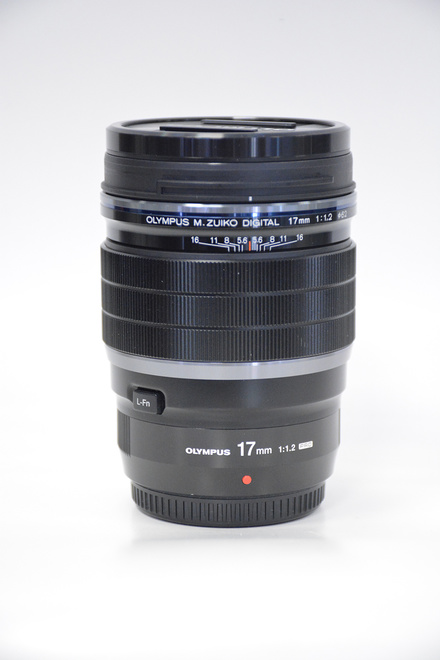 OLYMPUS 17MM F 1,2 PRO
