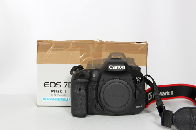 CANON EOS 7D MARK II BOITIER NU