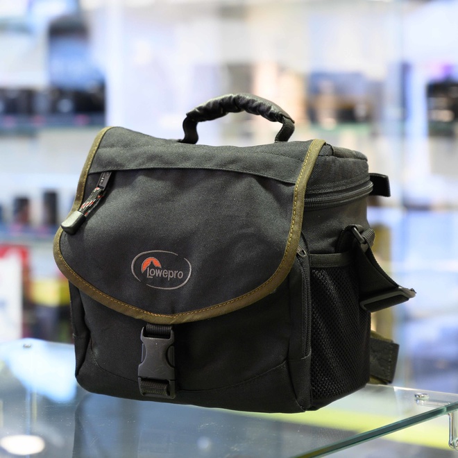 Sac fourre-tout Lowepro Nova 2