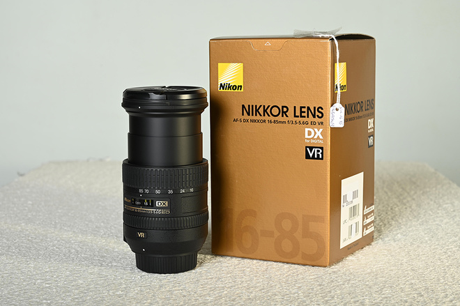 NIKON AF-S DX 16-85/3.5-5.6 G ED VR