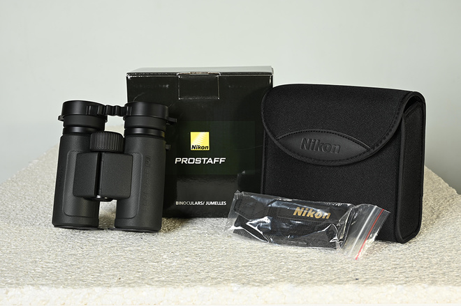 NIKON Jumelle PROSTAFF P3 10x30 Waterproof