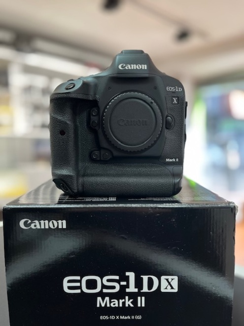 CANON EOS 1DX II