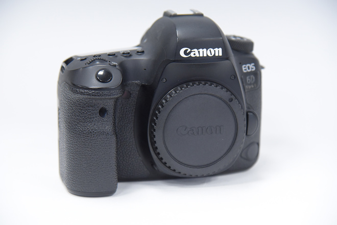 CANON EOS 6D MK II