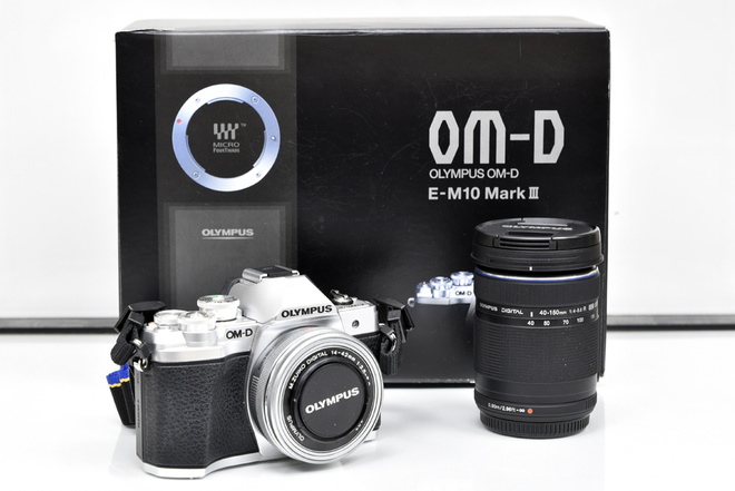 Olympus OM-D E-M10 Mark III + 14/42 + 40/150 3420 clics