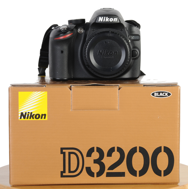 D-3200