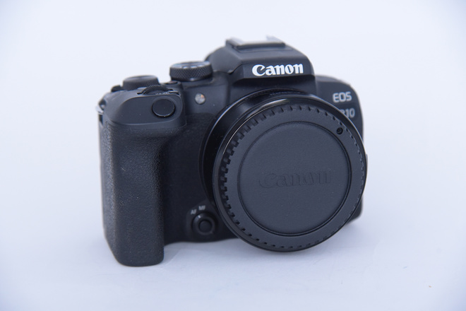 CANON R10+BAGUE EF-RF