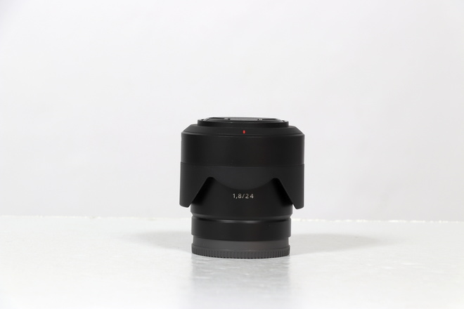SONY E 24MM F1.8 ZA