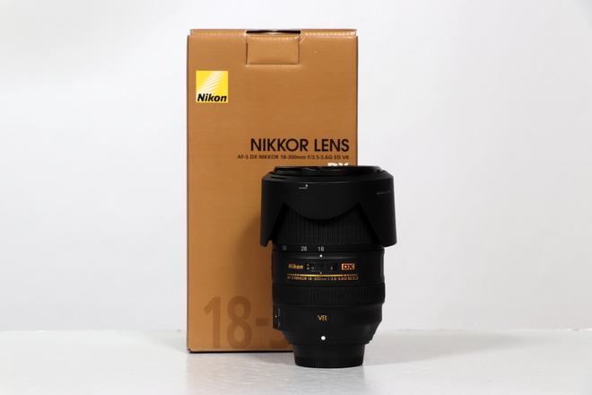 NIKON AF-S 18-300MM F/3.5-5.6G ED VR