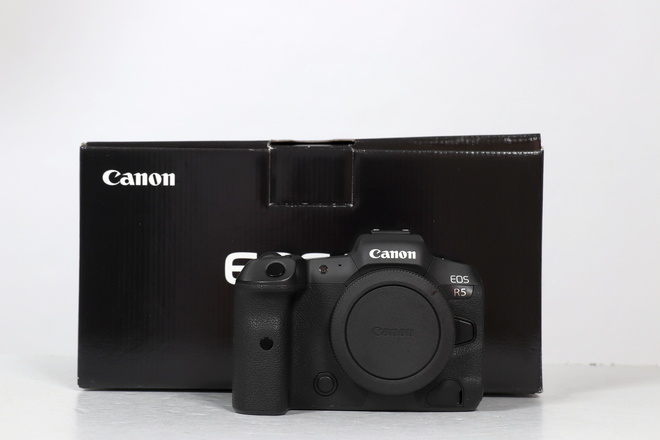 CANON EOS R5 BOITIER NU