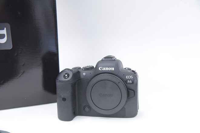 CANON R6 NU
