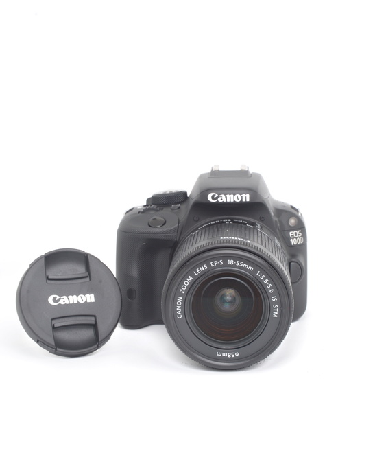 Canon EOS 100D + EF-S 18-55 f/3,5-5,6 IS STM