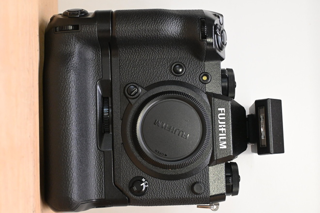 FUJI XH1 BOITIER + GRIP ETAT NEUF