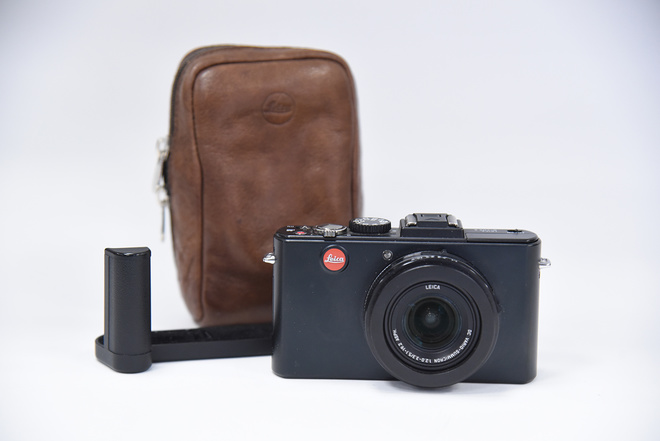 LEICA D-LUX5+GRIP+SAC