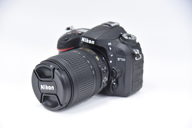 NIKON D7100+18-105