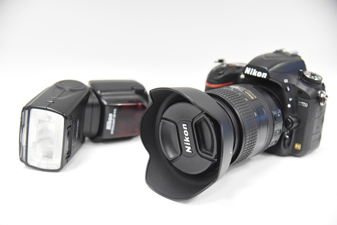 NIKON D750+ FLASH SB910