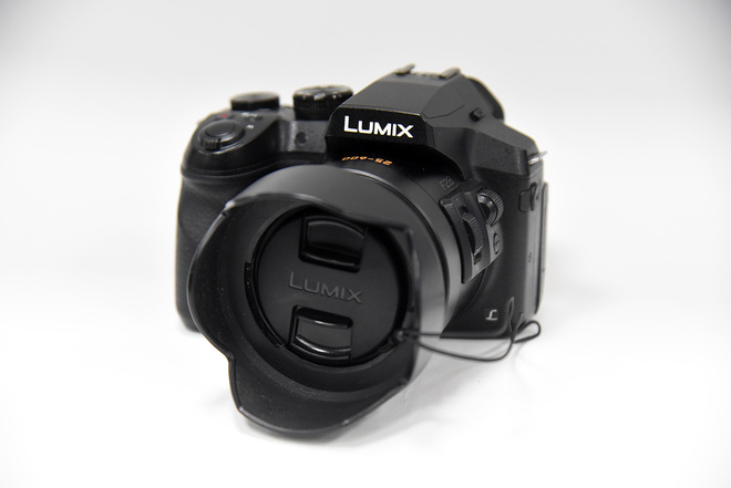 PANASONIC FZ 300