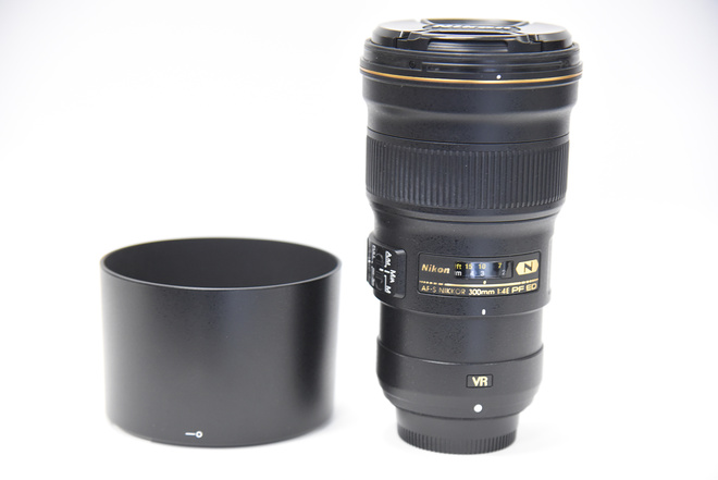 NIKON AF-S 300MMM F 4 PF ED