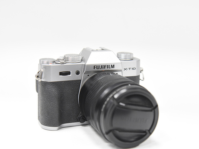 FUJI X-T10 + 16-50MM