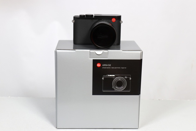 LEICA Q2