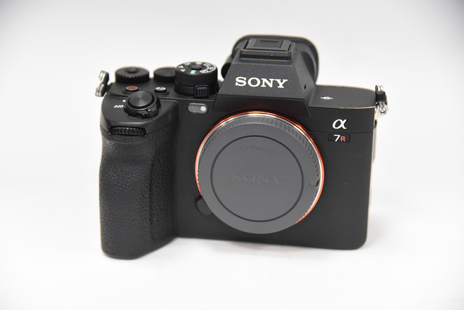 SONY ALPHA 7 R V