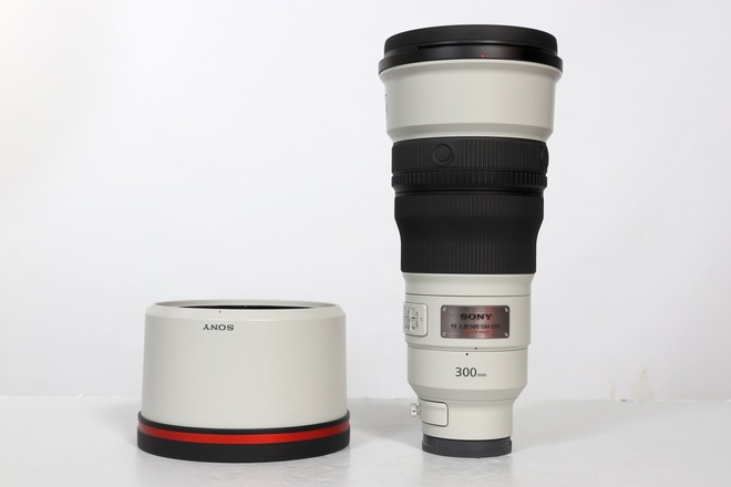 SONY FE 300MM F/2.8 GM OSS