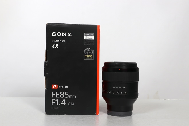 SONY FE 85MM F/1.4 GM
