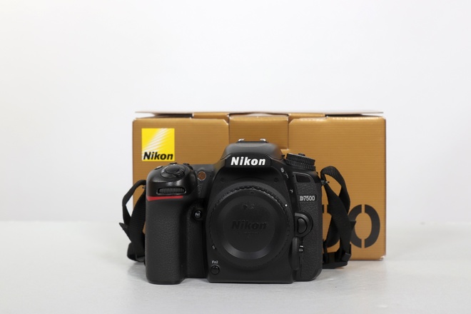 NIKON D7500 BOITIER NU