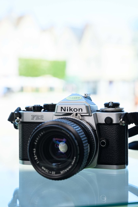 NIKON FE2 + 35-70
